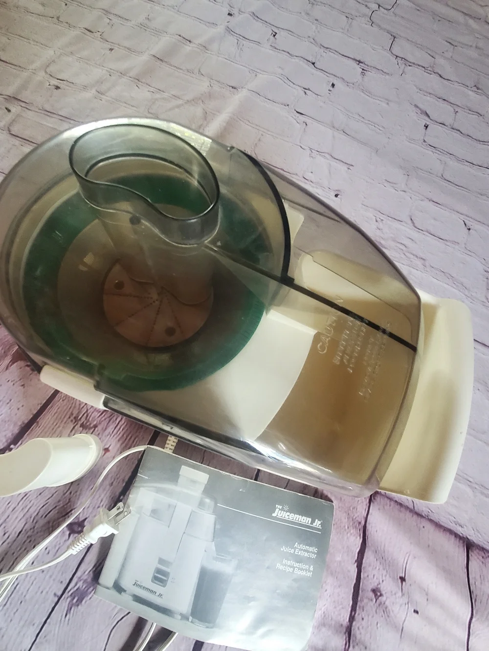 Juiceman compact electric